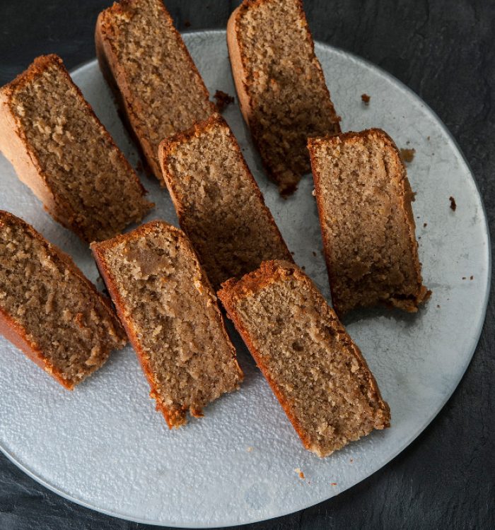 Κέικ με τρεις ξηρούς καρπούς