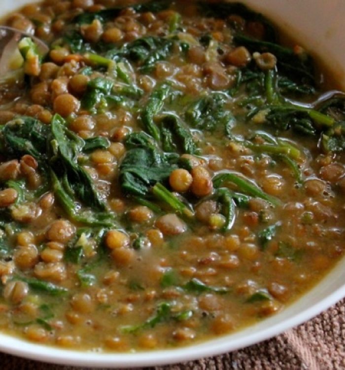 Φακές σούπα με σπανάκι