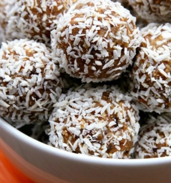 ΜΠΑΛΕΣ ΠΡΩΤΕΪΝΗΣ ΜΕ ΚΑΡΟΤΟ